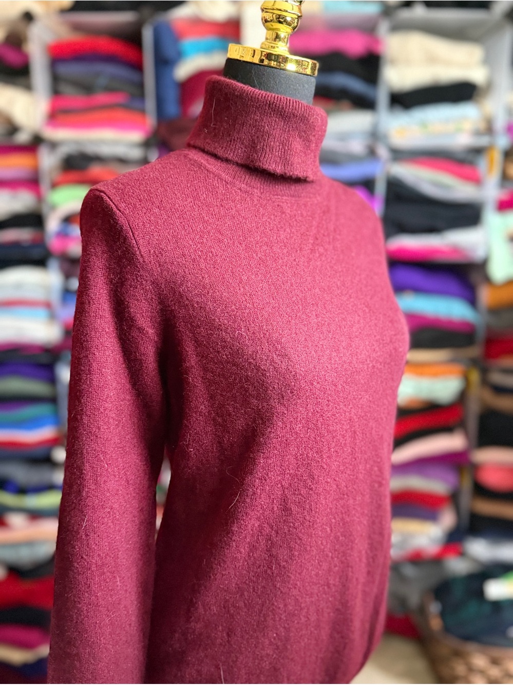 Women’s Burgundy Cashmere Turtleneck Sweater